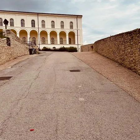 Di Via Monterone Spoleto