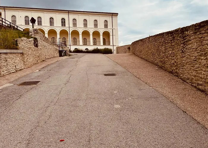 Di Via Monterone Spoleto